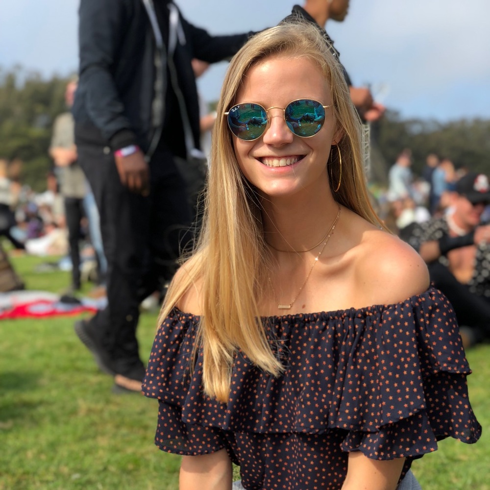 Meet your Posher, Molly